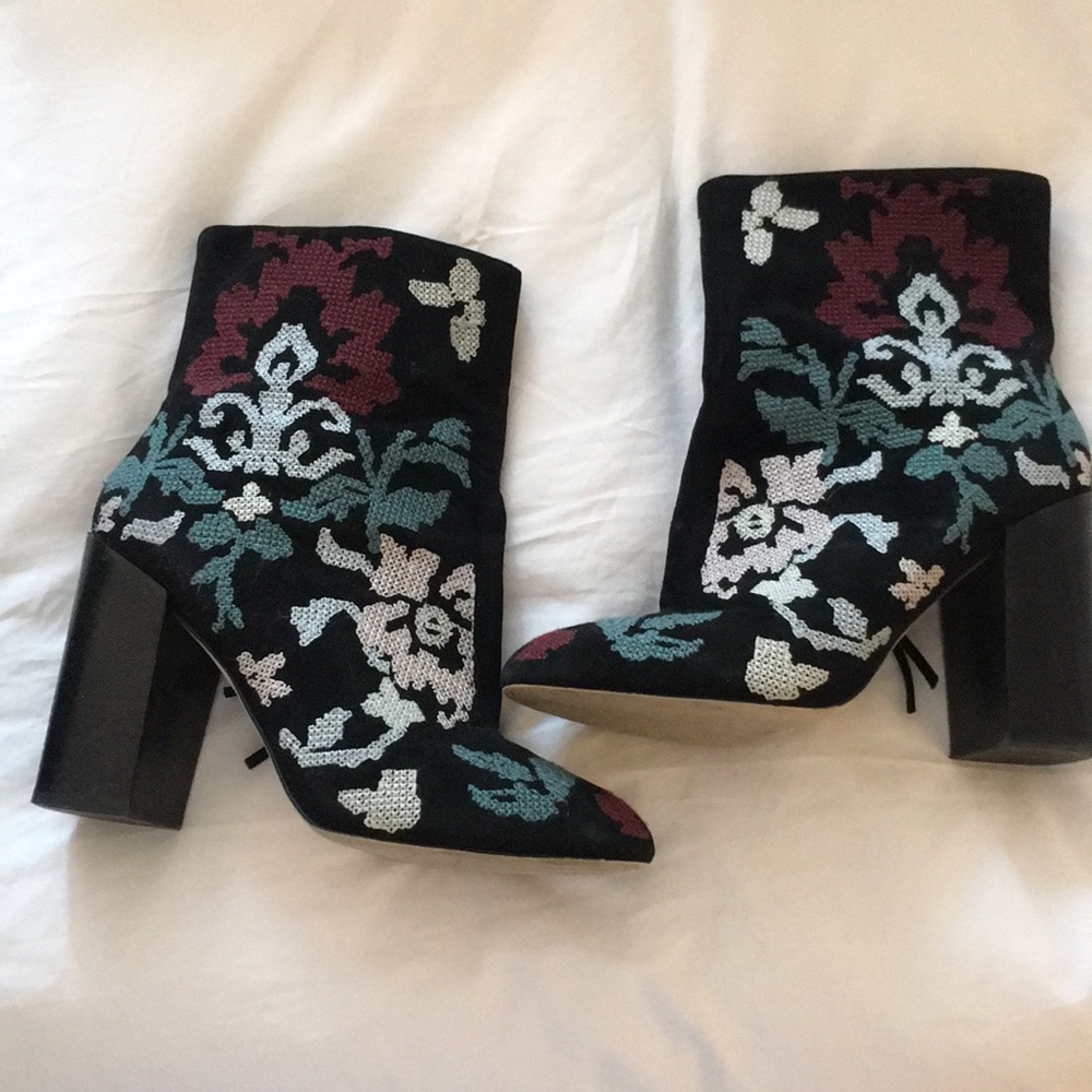 Rebecca Minkoff Booties size 8.5